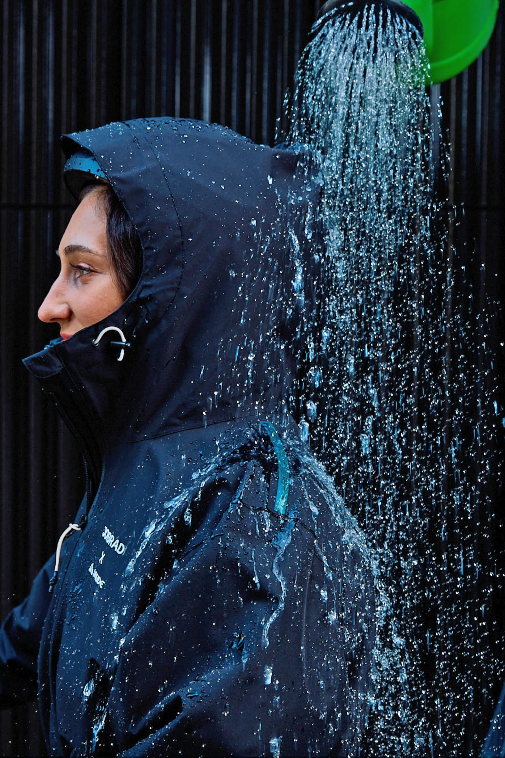 Regenjacken, Ponchos im firmendesign von GENVELO.