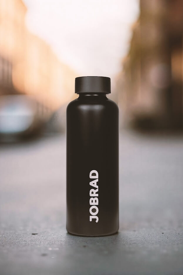 Flasche, Wasserflasche mit Firmenlogo von GENVELO.